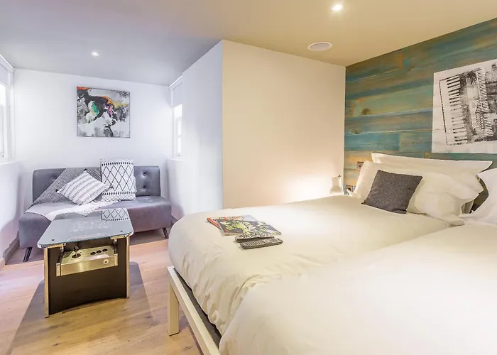 Stay Central Hotel